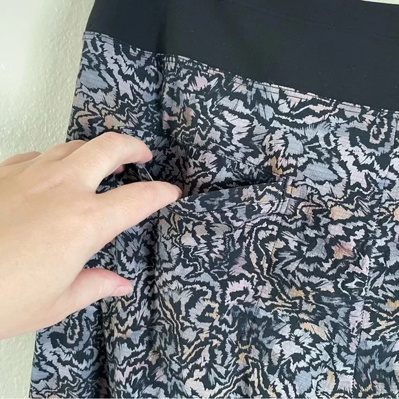 Athleta Trekkie North Jogger Pants Kinetic Abstract Print Size 12 - Picture 13 of 13